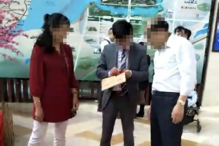 想在海南买房子过冬 小瑜助薛哥夫妇圆梦海南